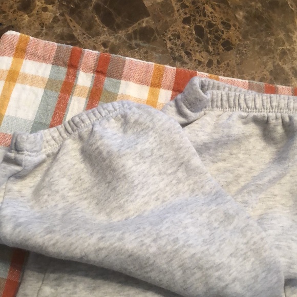 Sweats - Picture 3 of 6